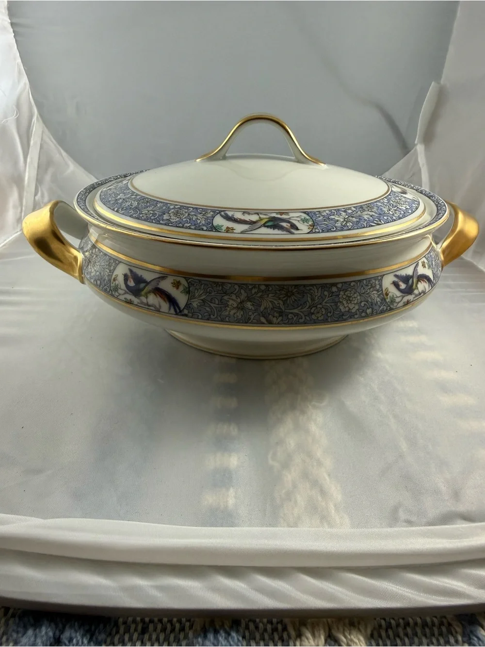 Antique Theodore Haviland Limoge Covered dish - Pattern Rani -France